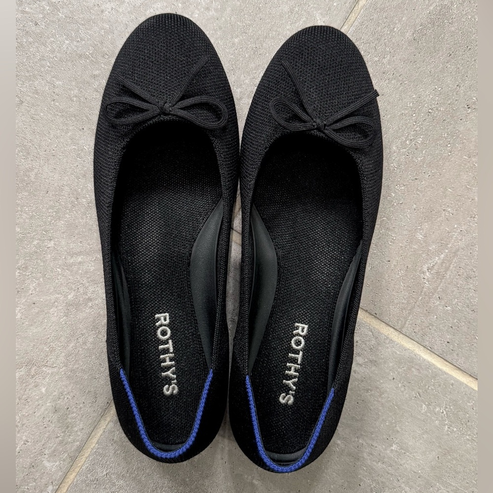 EUC Rothy’s Ballet Flat Black Size 7.5